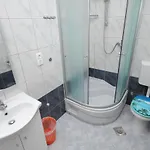 5724b *